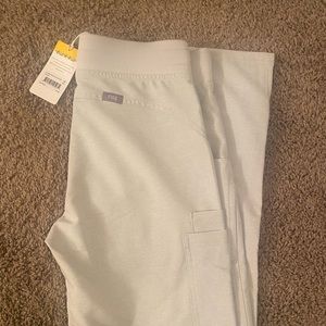 Figs Kade space grey XSP